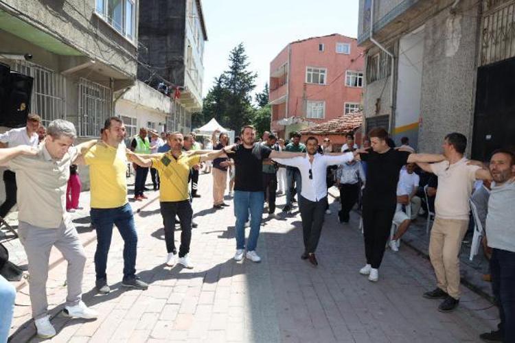 “BU MAHALLEDE 60 SENEDİR OTURUYORUM”