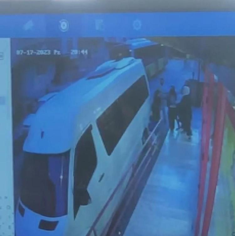 OLAY ANI GÜVENLİK KAMERASINA YANSIDI