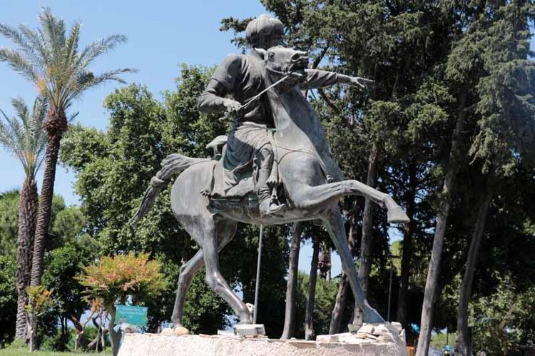 GIYASEDDİN KEYHÜSREV KİMDİR