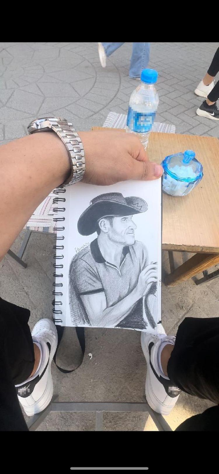 ÇOK MUTLU OLUYORLAR