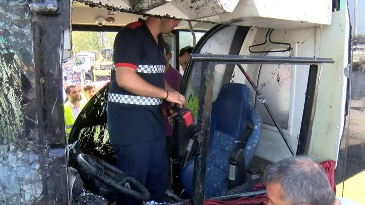 EL FRENİNİ ÇEKMEDİĞİ GÖZÜKÜYOR