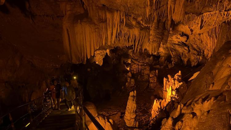 ALANYA TURİZMİNE HİZMET VERİYOR