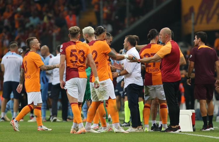 TREZEGUET DEVAM EDEMEDİ