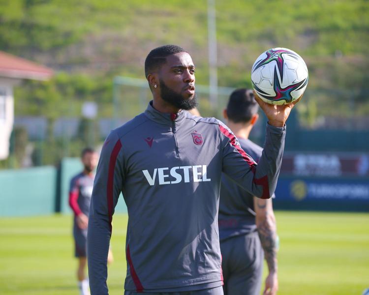 TREZEGUET 2 AY YOK, SOL KANAT BOŞTA