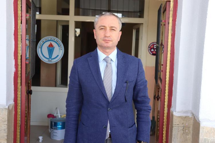 ÖĞRENCİLERİMİZİ ÇİÇEK GİBİ OKULLAR BEKLİYOR