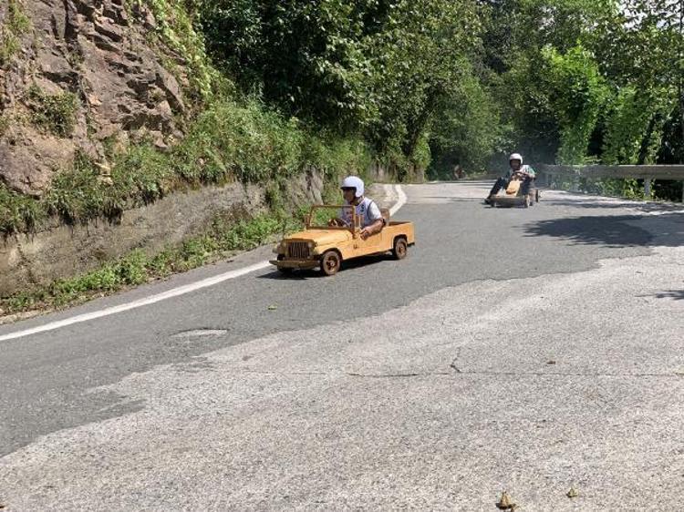 ‘YARIŞ ÇOK HIZLIYDI, FRENLERİM YANDI’