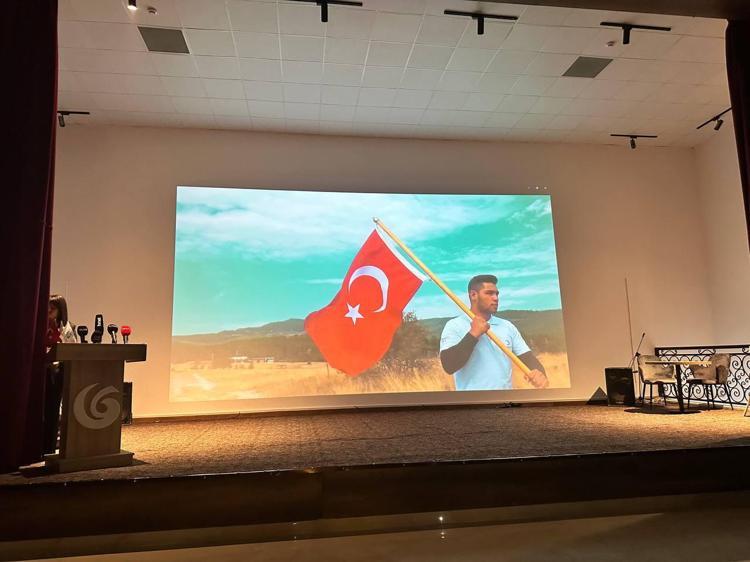 “BÖLGEDE İLETİŞİM DİLİNİN YENİDEN TÜRKÇE OLMASINI İSTİYORUZ”