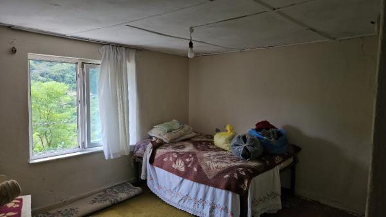 BENİM PARAYLA, PULLA İŞİM YOK