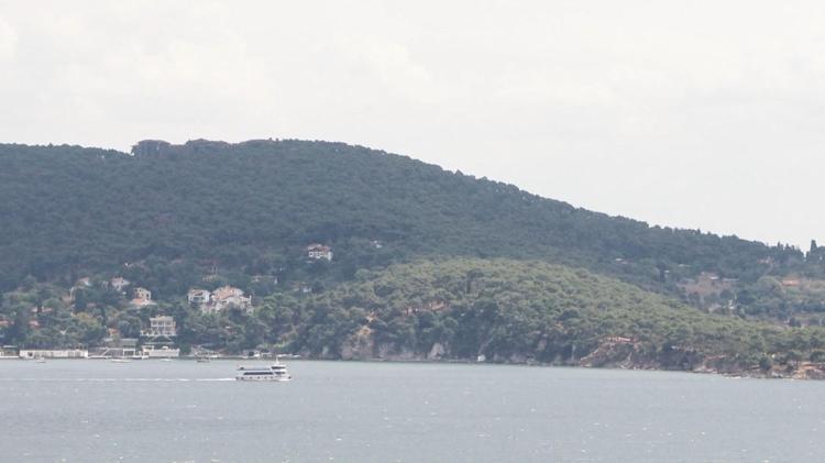 ADALAR YANGIN TEHLİKESİ EN YÜKSEK YERLERDEN BİRİ