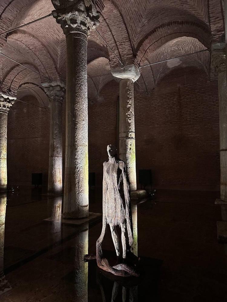 YEREBATAN SARNICINA BENZİYOR