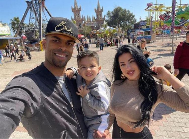 KAZADA 5 KİŞİ YARALANDI