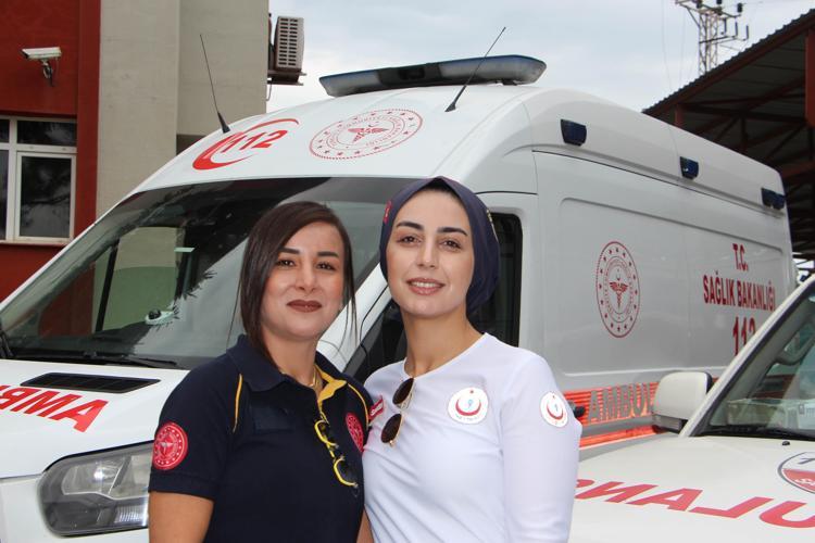 İHTİYACI OLAN İNSANLARA YARDIM ETMEK ÇOK FARKLI BİR DUYGU