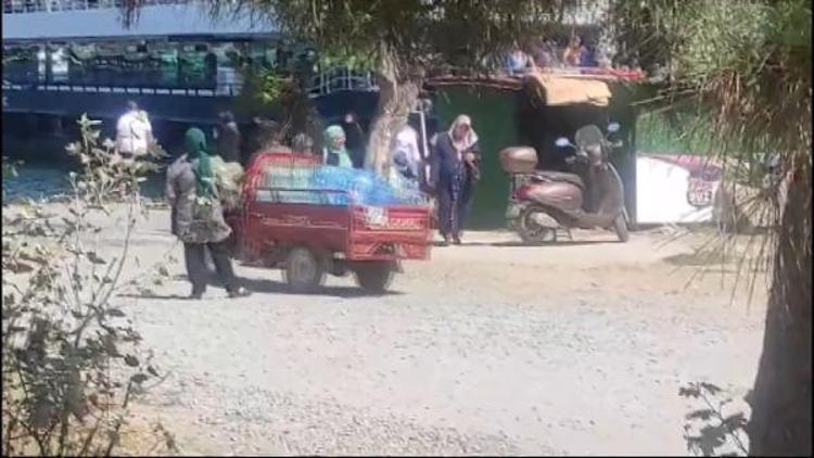 ESERLER UZAKTA, EKMEK PARASI KAZANIYORUM