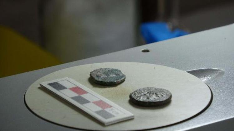 SİKKELER ANTİK KENTİN İLK ROMA KOLONİSİ OLDUĞU DÖNEME AİT