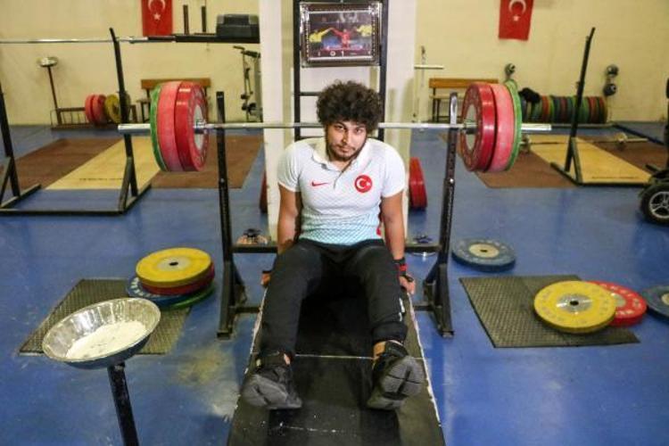 AVRUPA ŞAMPİYONASINA KATILIP KENDİMİ GÖSTERMEK İSTİYORUM