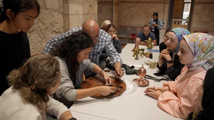 DÜNYANIN VE TÜRKİYE’NİN ÜNLÜ SESLERİ İSTANBUL’DAYDI