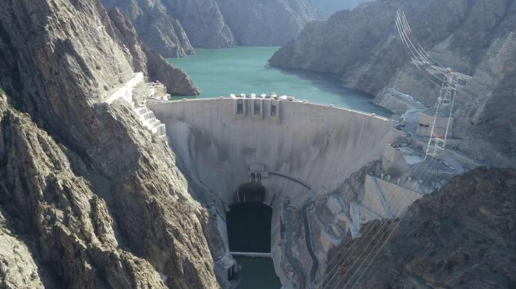 BÜYÜK YAPILARI GERÇEKLEŞTİRMEK ZOR