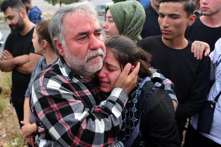 SORUMLULUĞU KABUL ETMEYENLERİ VİCDANLARIYLA BAŞ BAŞA BIRAKIYORUM