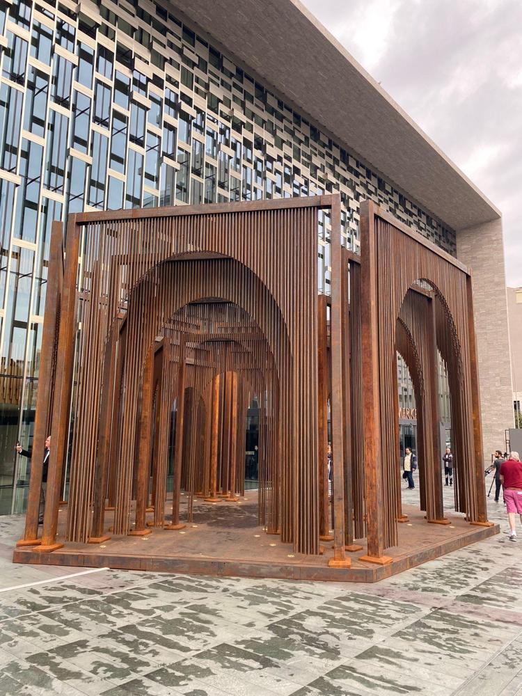 “NEFES ALAN BİR ANIT TASARLAMIŞ OLUYORUZ