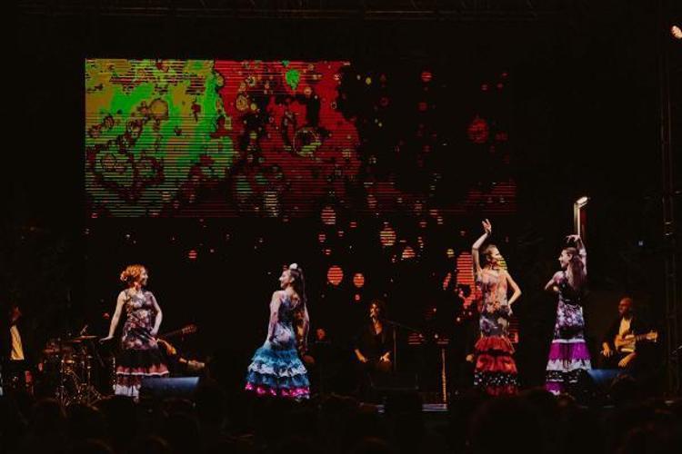 KEŞKE HİÇ BİTMESE