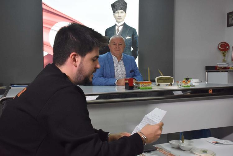 BABASINA CEVAP MEKTUBU YAZDI