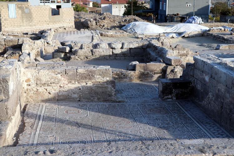 BÖYLE BİR KONUTA ULAŞILMIŞ DEĞİLDİ