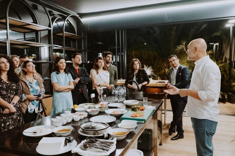 “HEM AĞLADIM HEM DUYGULANDIM”