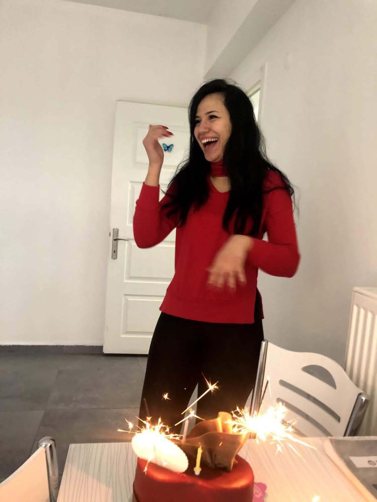 DÜN DOĞUM GÜNÜYDÜ