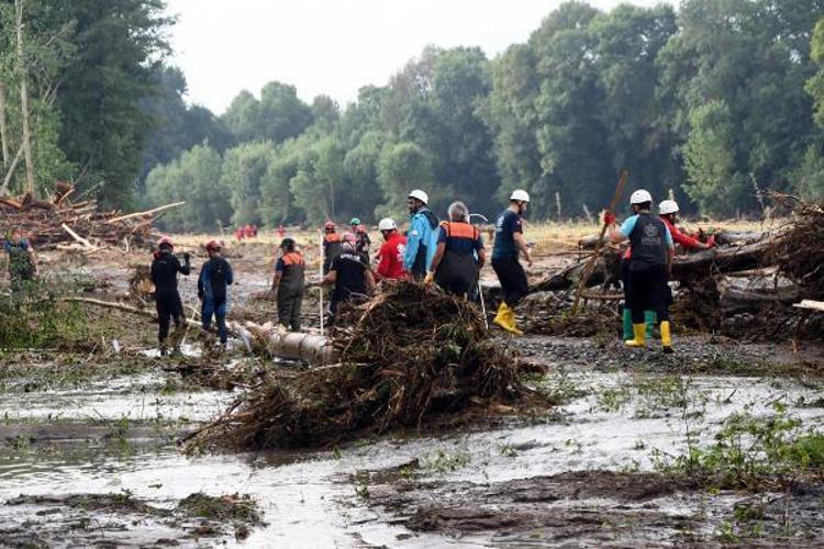 HERHANGİ BİR MİMARLIK EĞİTİMİ ALMIŞ DEĞİLİM