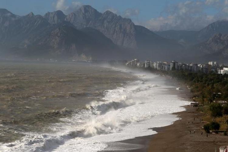 TUR TEKNESİNİN BATMA ANI KAMERADA