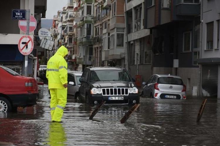 MAĞDUR OLAN VATANDAŞLARIMIZLA BİREBİR İLGİLENİYORUZ