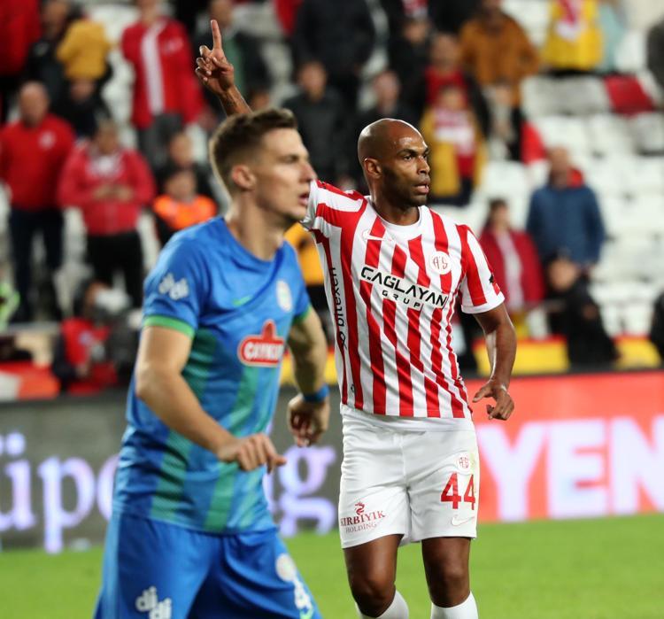 80 GÜN SONRA SAHALARA DÖNDÜ