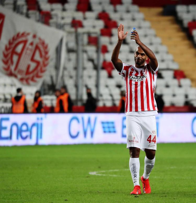 MAÇ SONUNDA RİZESPOR TEKNİK DİREKTÖRÜ PALUT’UN NALDO SÖZLERİ