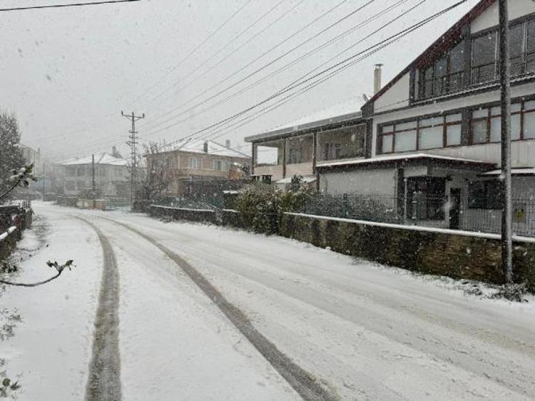 KURUCAŞ İLE VE TEKKEÖNÜ LİMANLARI HASAR GÖRDÜ