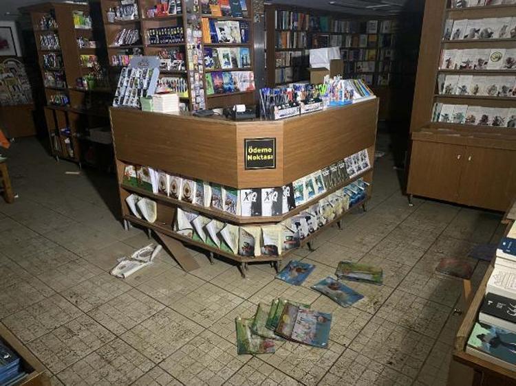 ZARAR GÖREN KİTAPLAR TEPE OLDU