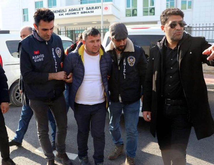 ÖN OTOPSİDE BOĞAZINA DÜĞÜMLENMİŞ ŞEKİLDE HAVLU BULUNDU