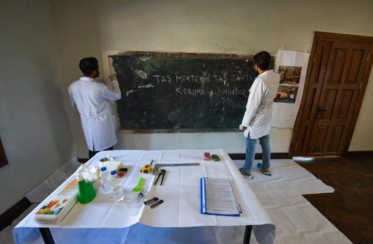 ‘ÖZEL BİR YERDE DERS ÇALIŞIYORUM GİBİ HİSSETTİRİYOR’