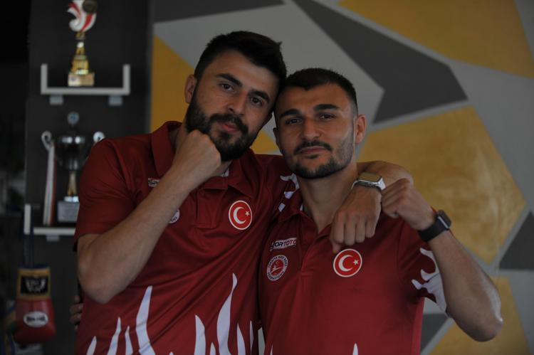 ‘DÜNYA ŞAMPİYONU OLDUĞUMDA FABRİKADA ELEKTRİKÇİ OLARAK ÇALIŞIYORDUM’