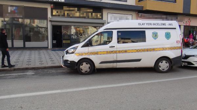 İLK GÜN CESARET EDEMEMİŞ