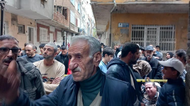 BİNADAN ÇOK FAZLA SES GELİYORDU