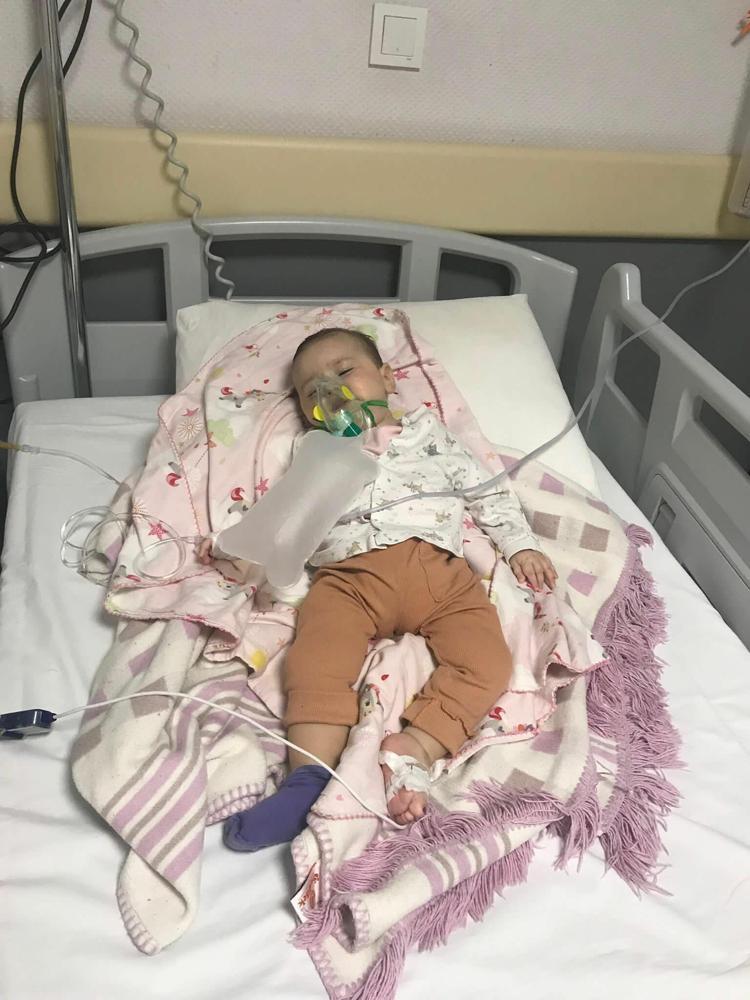 ÇOCUK ELİMİZDE ERİDİ