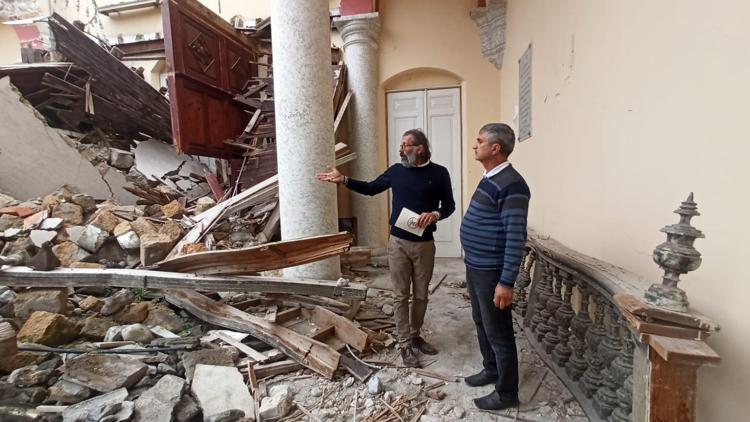 PEDERLER İSKENDERUNA BÜYÜK HİZMETLER VERMİŞ