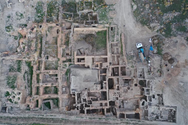 ÇOK ULUSLU BİR KAZI