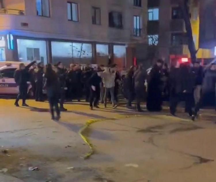 BİZ GÜNEŞLİNİN ÇETESİZİYİZ