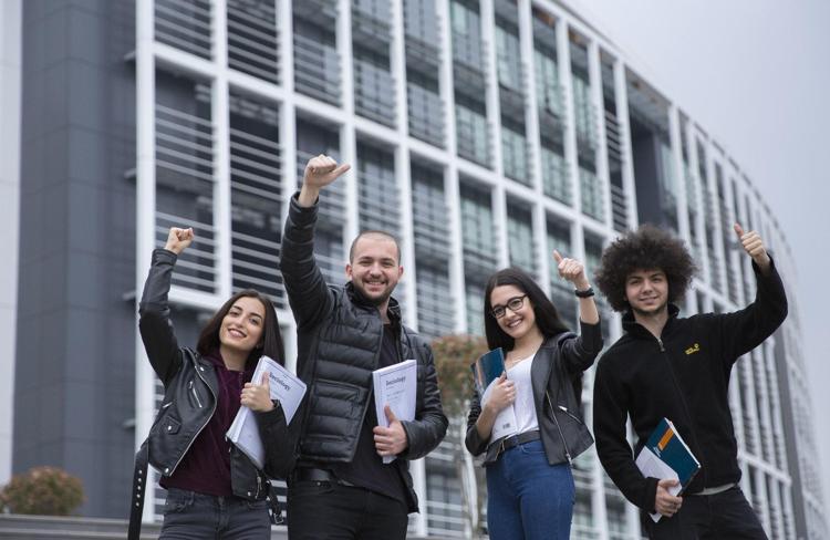 DOKTORA ÖĞRENCİLERİNİN SAYISI YÜKSELDİ