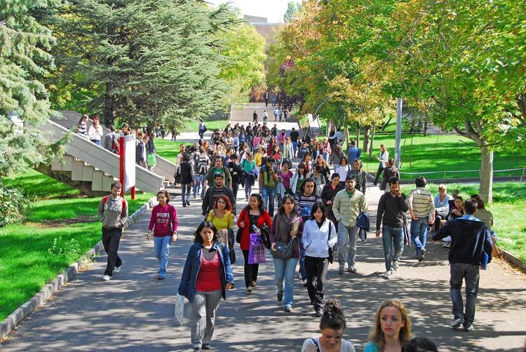 ÖZVAR: HEDEFİMİZ, ÜNİVERSİTELERİN GELİŞMEYE AÇIK YÖNLERİNİ DESTEKLEMEK