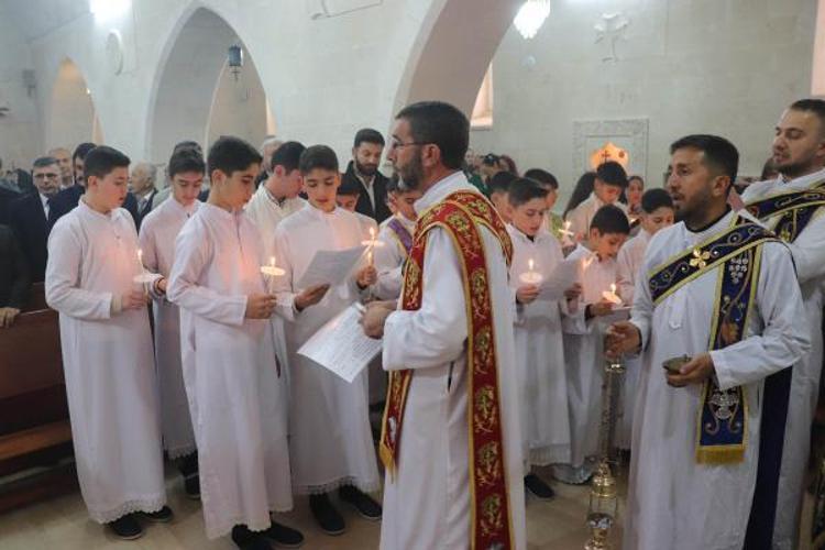 MUTLULUĞUMUZ İLE BİRLİKTE YAS TUTUYORUZ