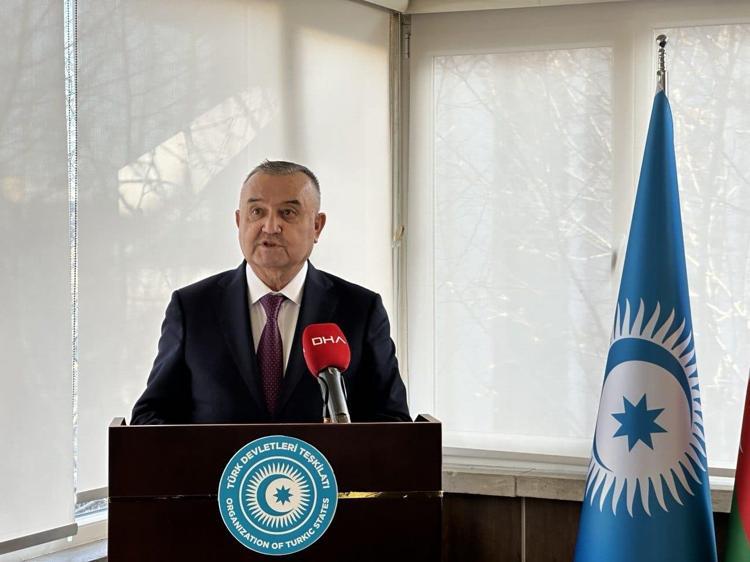 100 CİLTLİK ESER TDT KÜTÜPHANESİNDE SERGİLENİYOR