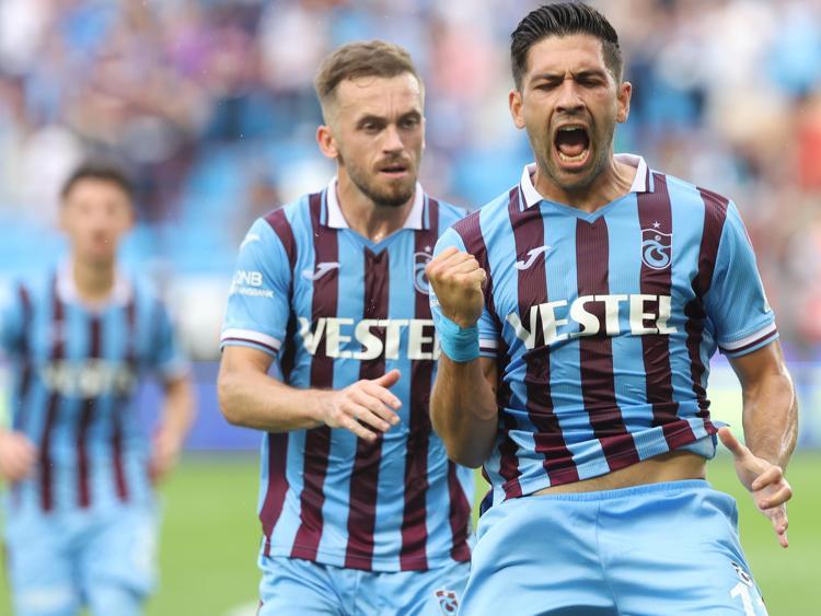 İLK YARILAR İTİBARİYLE BORDO-MAVİLİLERİN PERFORMANSLARI