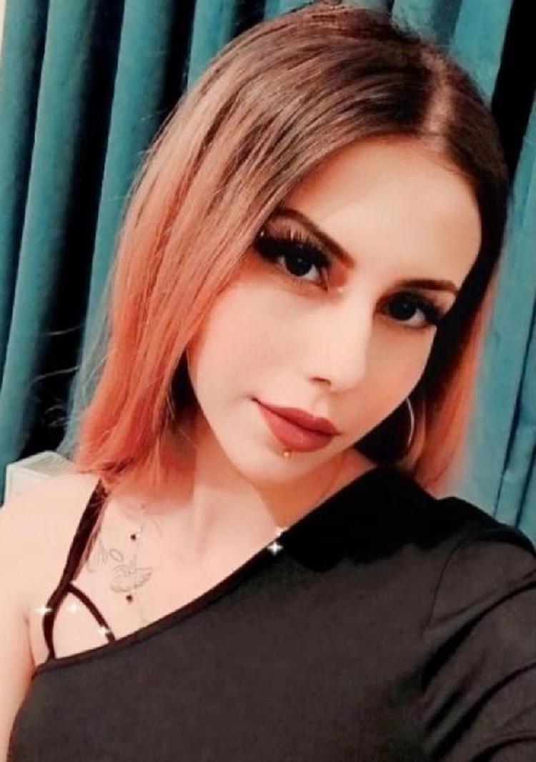 BAŞKASIYLA GÖRÜŞTÜĞÜNÜ FARK ETTİM